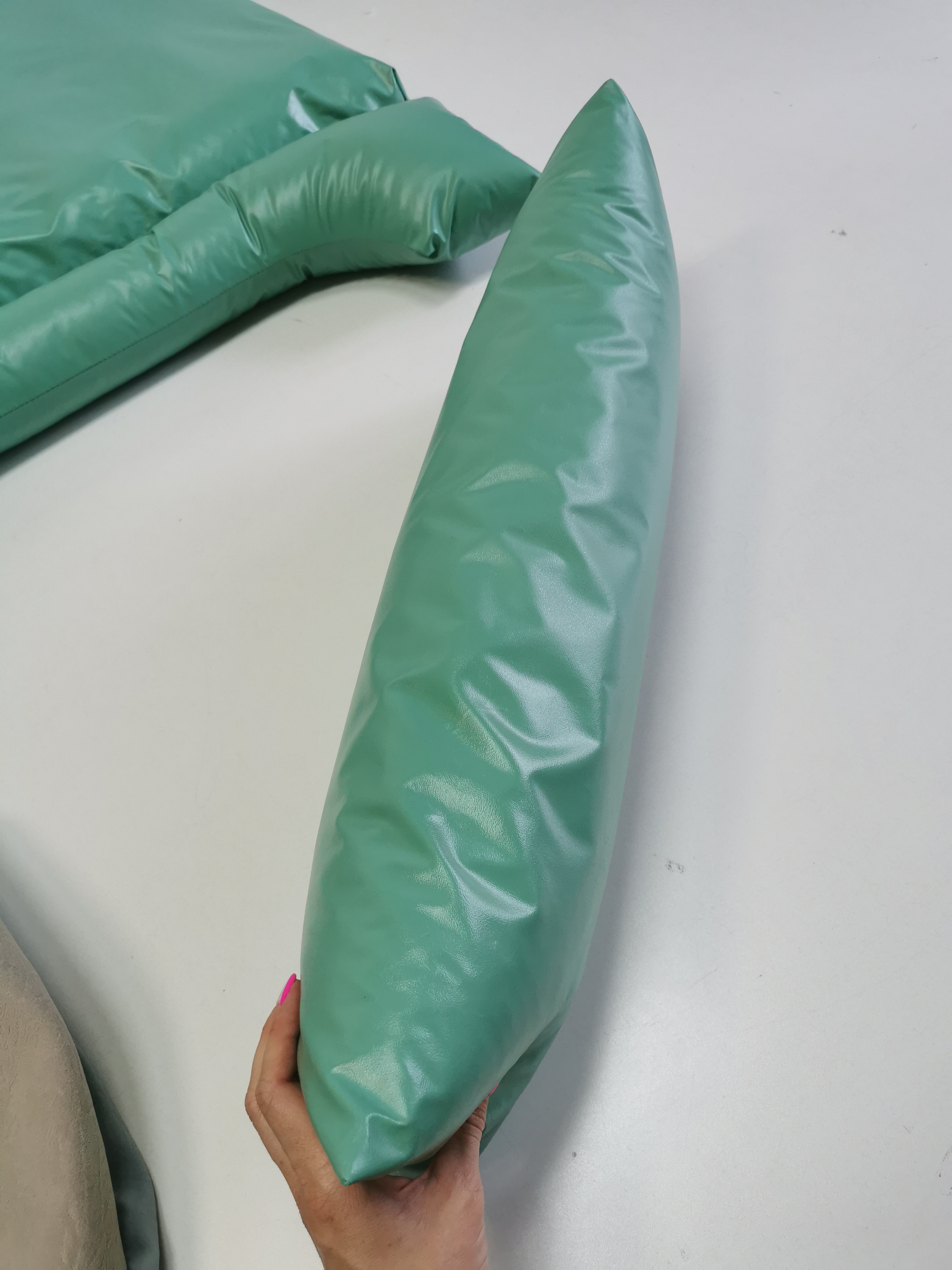 картинка Защитный чехол из медицинской клеенки на лежанку от Интернет магазина Dendog